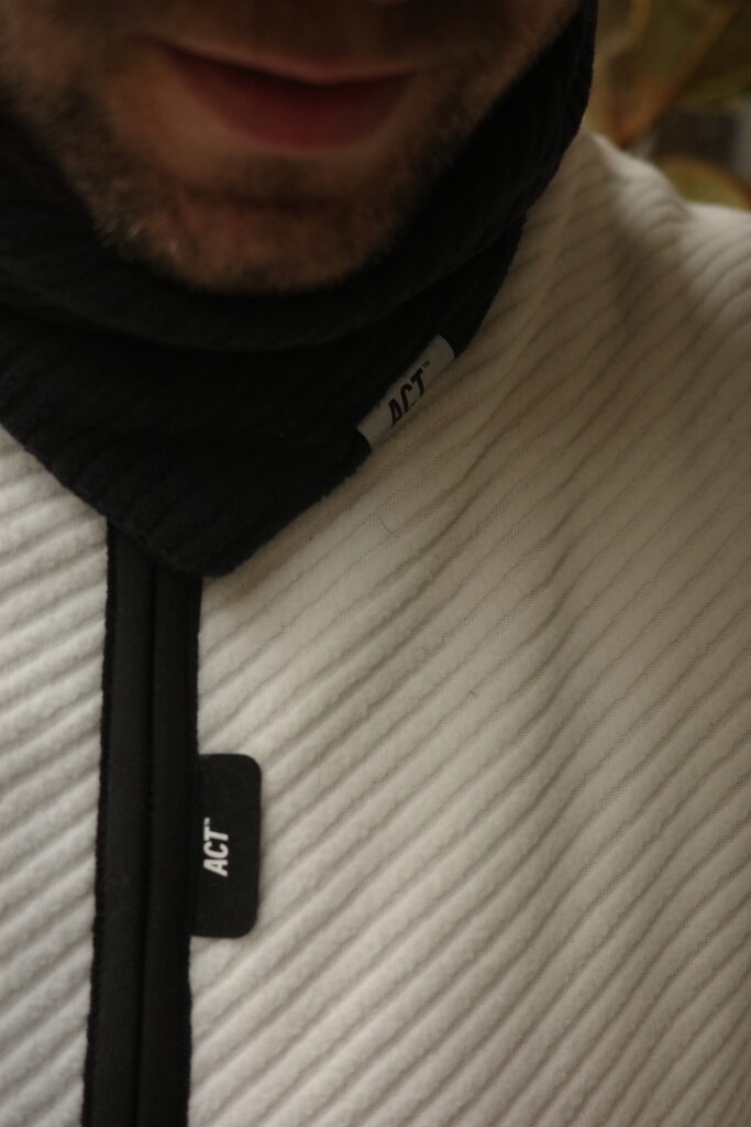 R0000854-683x1024 ACT Running - ubrania biegowe na zimę